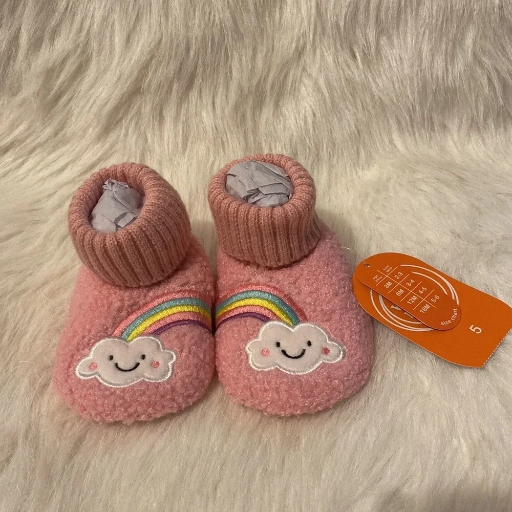 Wonder Nation Slippers Girls Size 5 Pink Fuzzy Rainbow Bootie Shoes NEW